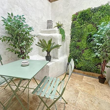 Apartamento Le Petit Patio Aix-en-Provence Exterior foto