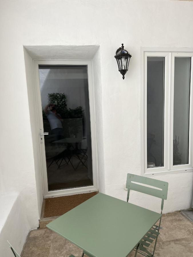 Apartamento Le Petit Patio Aix-en-Provence Exterior foto